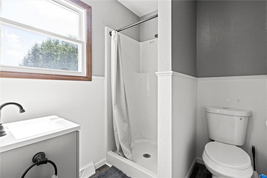 17739 Eisenhower Road — photo 33