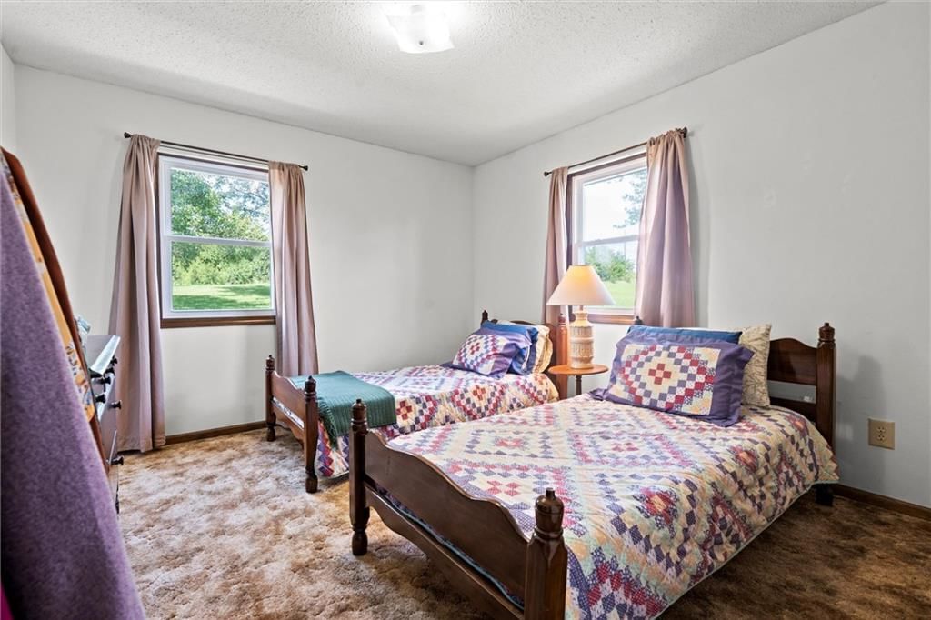 17739 Eisenhower Road — photo 34