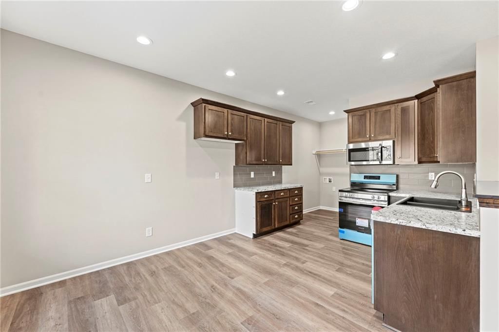 846 Hamblin Street — photo 10