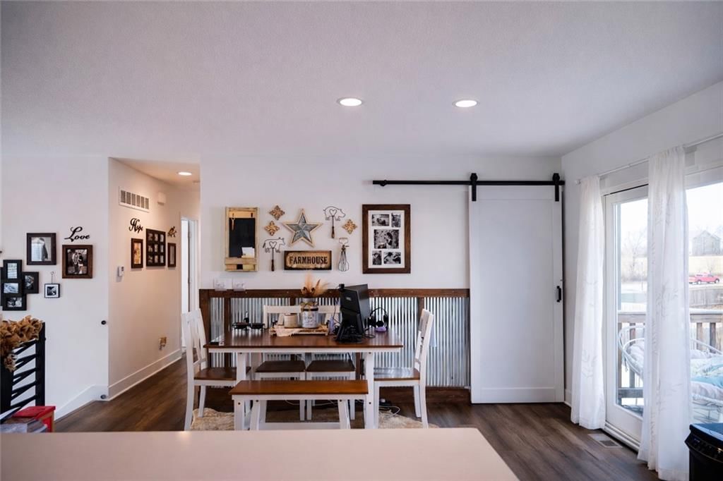 2228 Chanticleer Street — photo 7