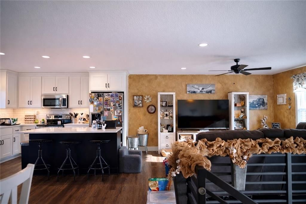 2228 Chanticleer Street — photo 10