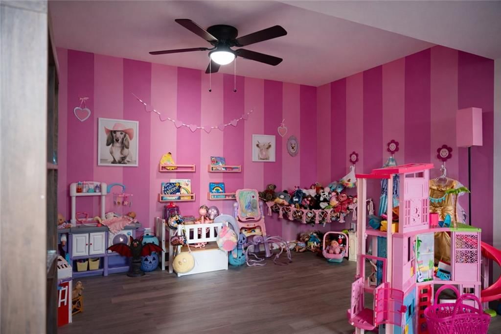2228 Chanticleer Street — photo 24