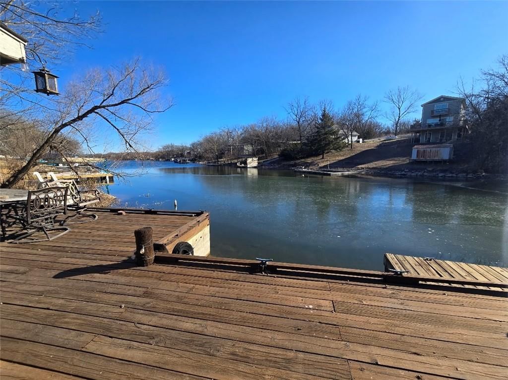 393 W Sugar Lake Drive — photo 2