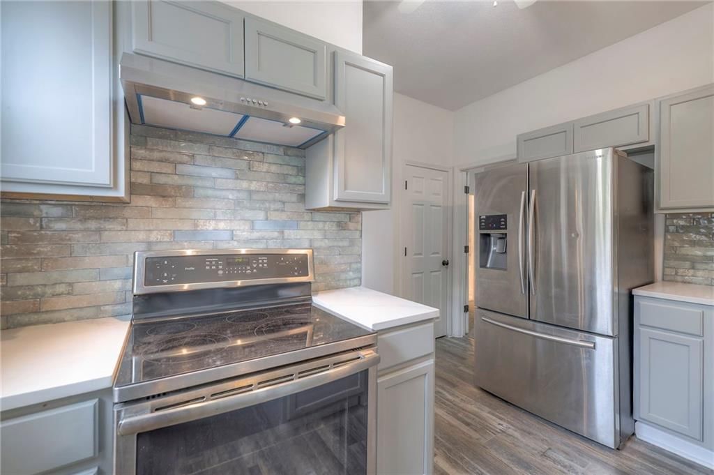 3237 Park Avenue — photo 18
