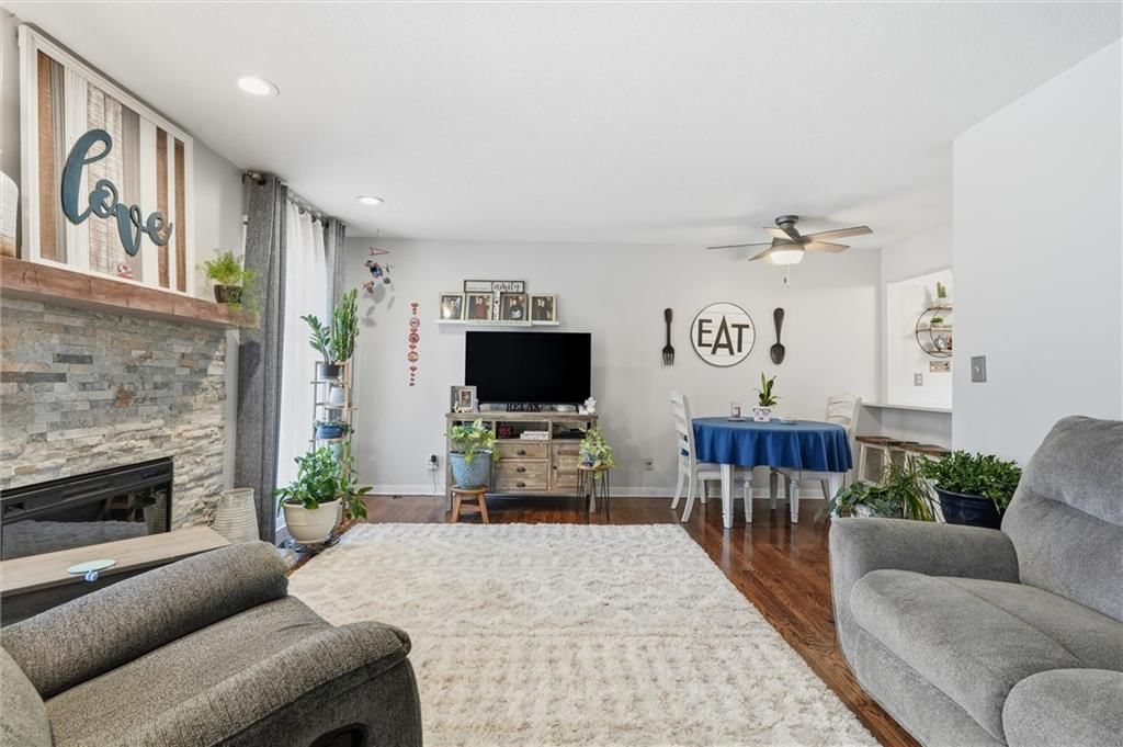 7131 Robinson Street — photo 3