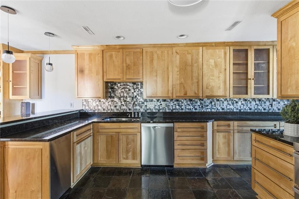 6216 Ash Street — photo 14
