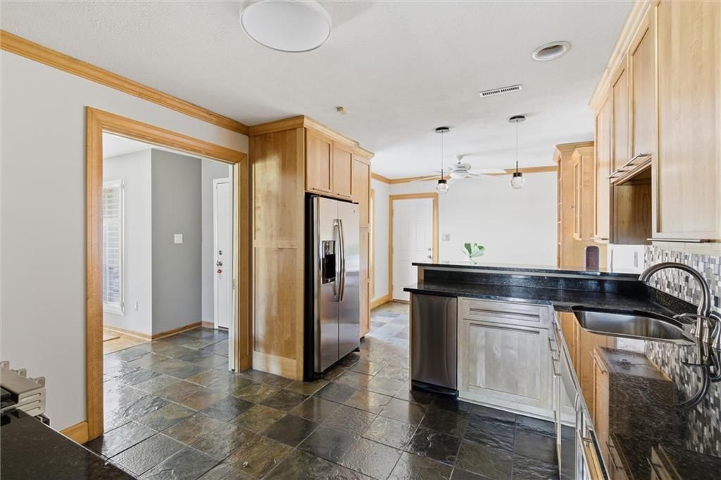 6216 Ash Street — photo 16