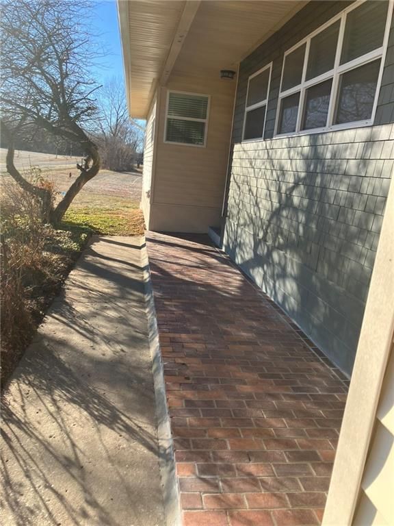 200 Lakecrest Boulevard — photo 4