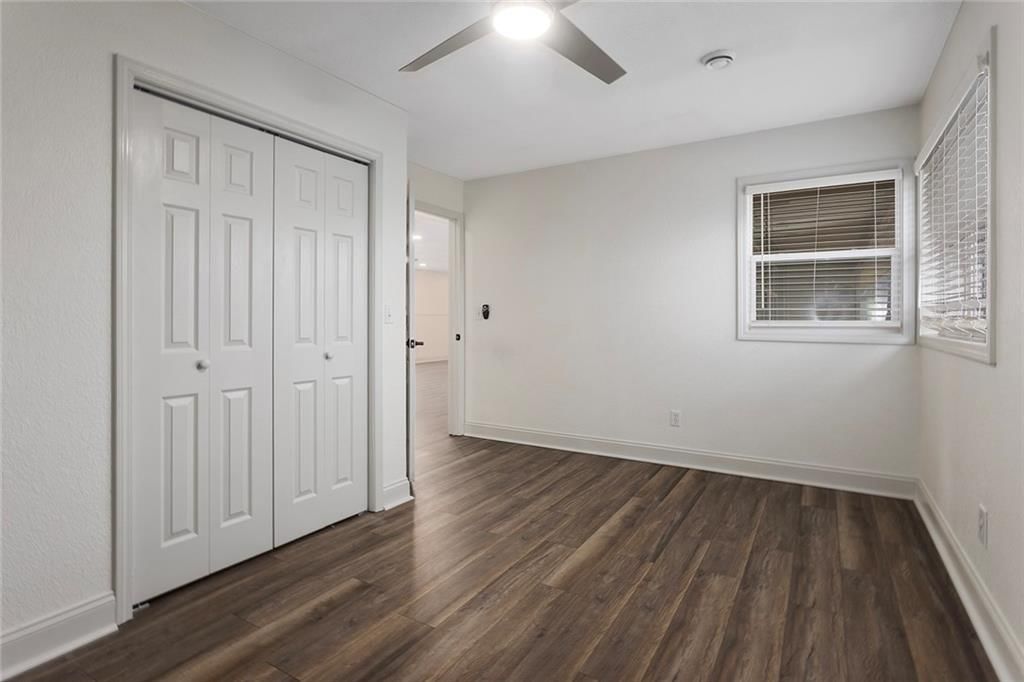 200 Lakecrest Boulevard — photo 21