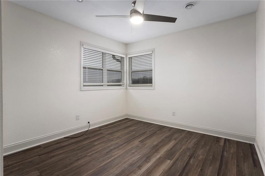 200 Lakecrest Boulevard — photo 22