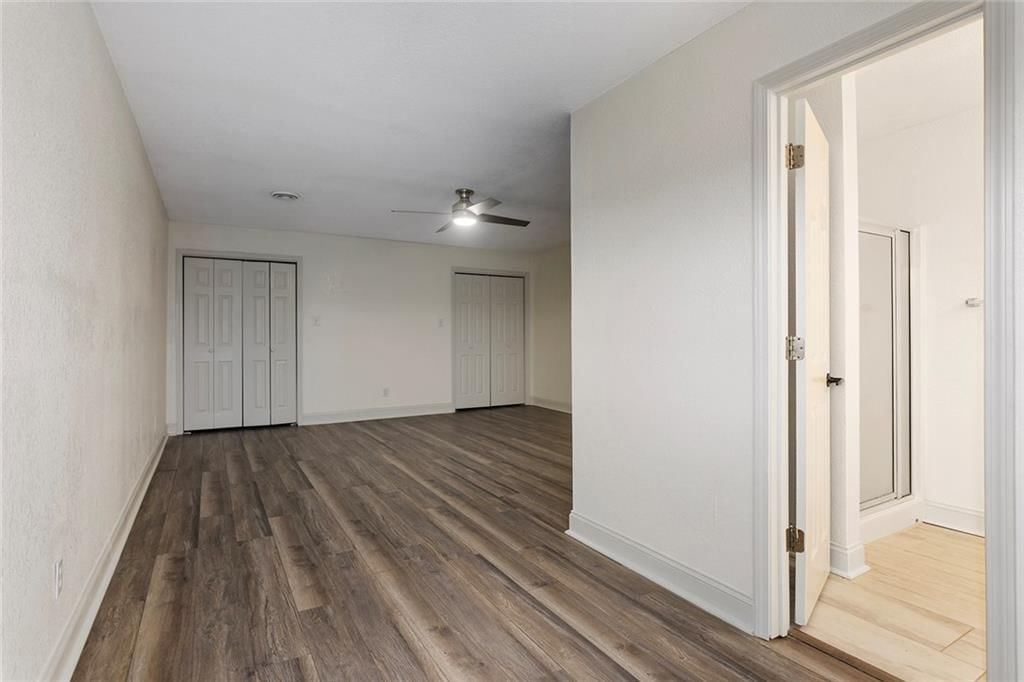 200 Lakecrest Boulevard — photo 28