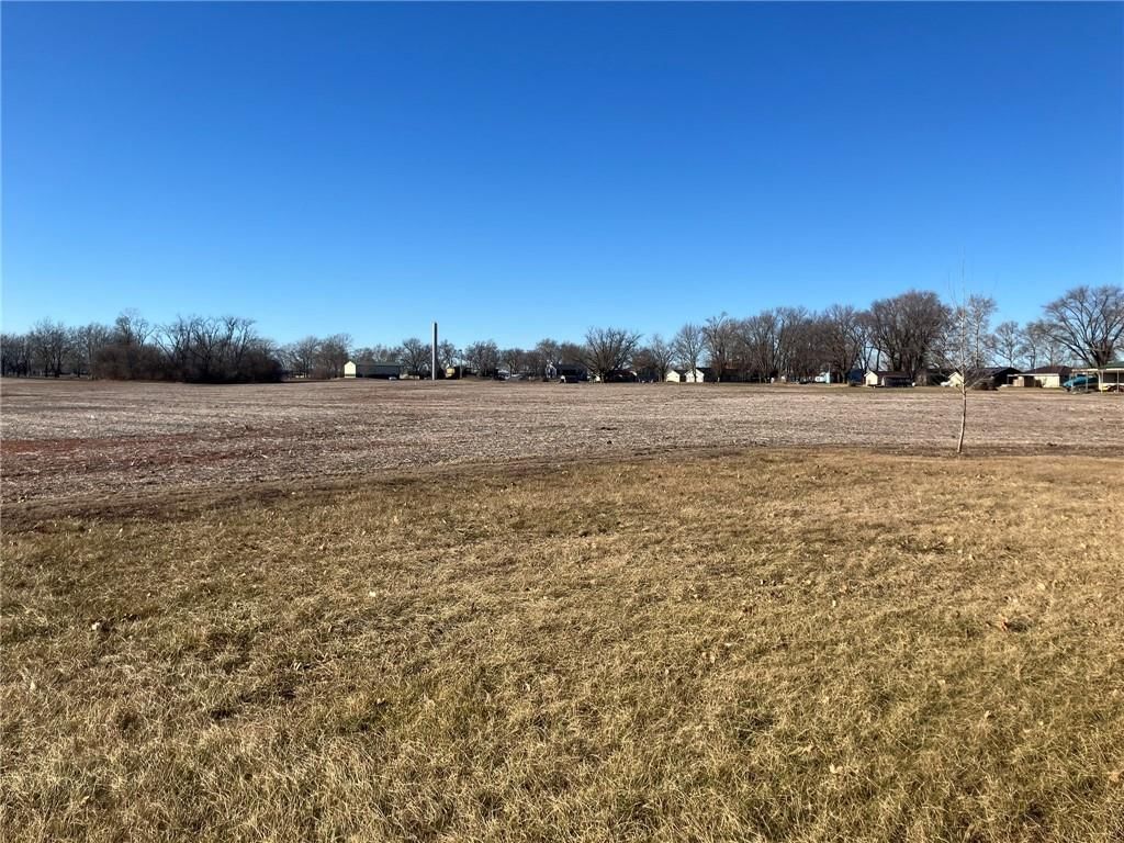 200 Lakecrest Boulevard — photo 36