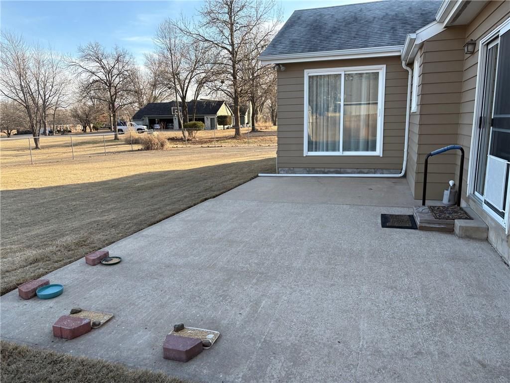 2700 Fairway Drive — photo 5