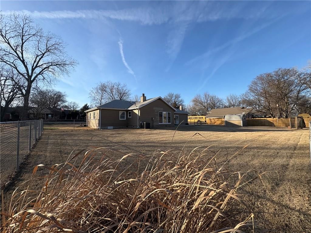 2700 Fairway Drive — photo 6