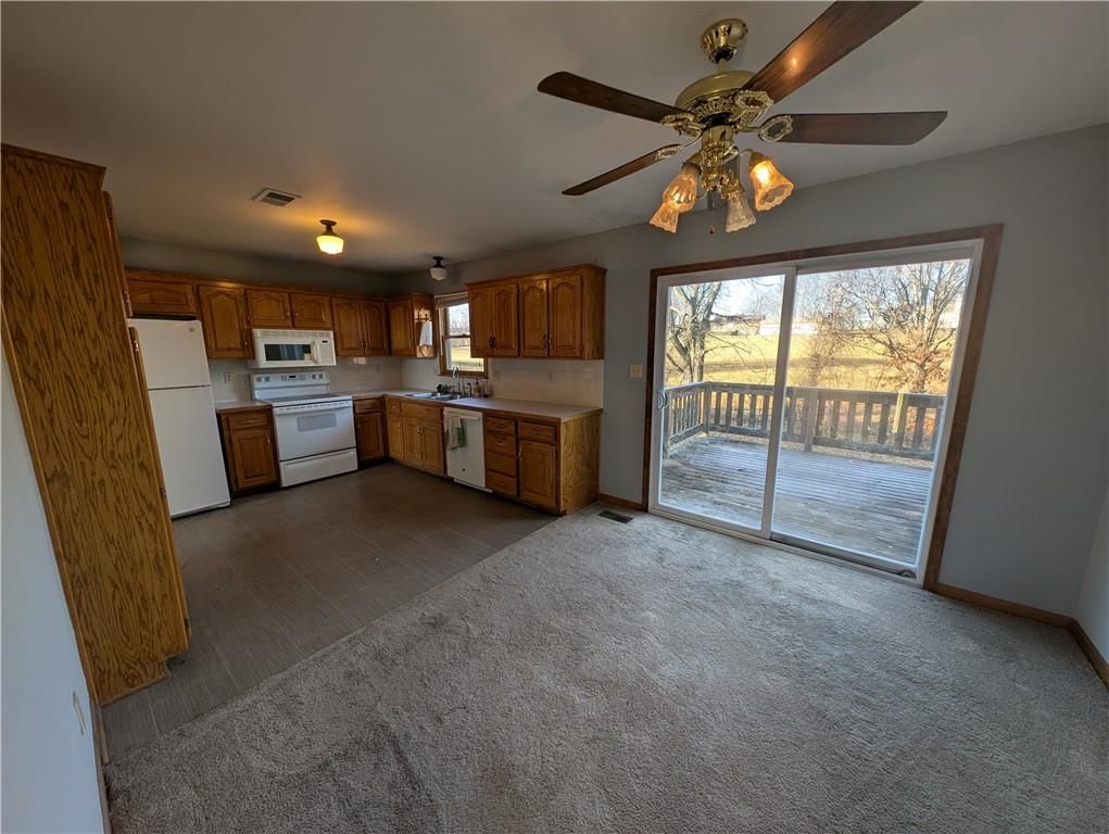 1600 Sunset Drive — photo 3