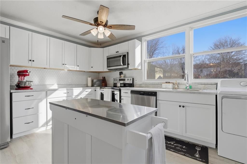 519 S Shaw Street — photo 8
