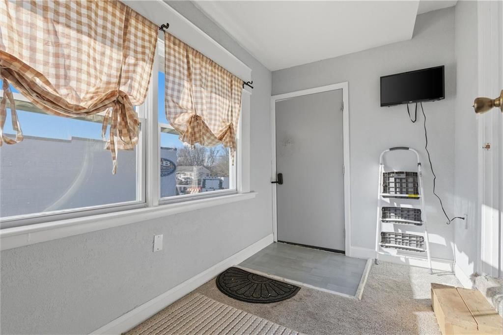519 S Shaw Street — photo 17
