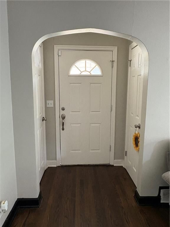 230 S Huttig Avenue — photo 4