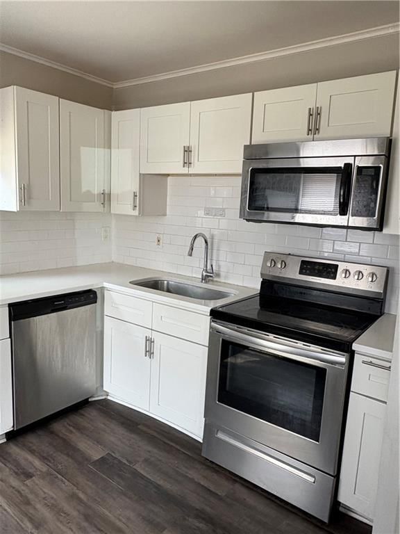230 S Huttig Avenue — photo 9