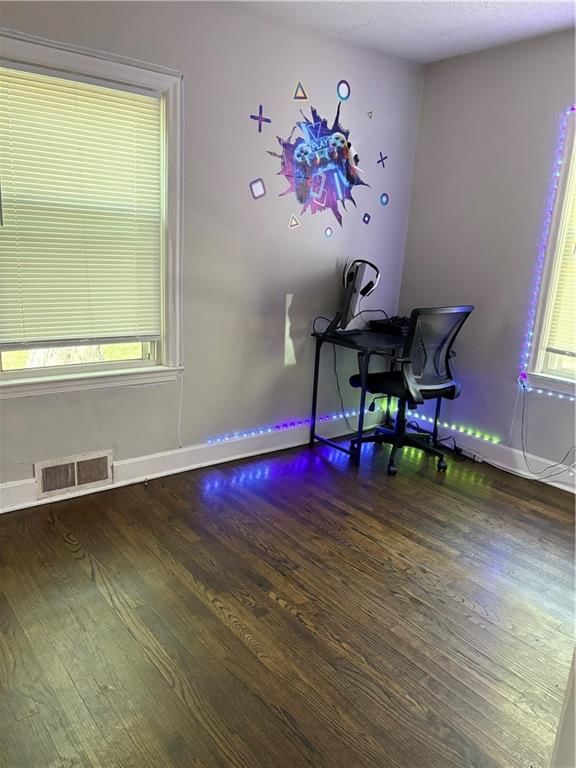 230 S Huttig Avenue — photo 15