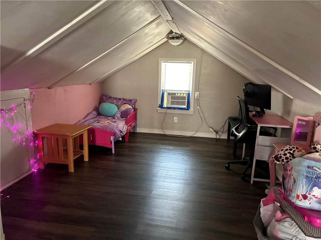 230 S Huttig Avenue — photo 18