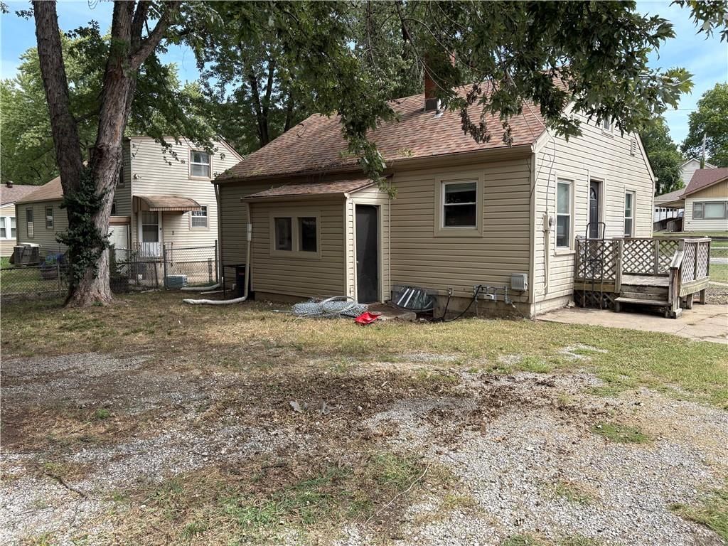 230 S Huttig Avenue — photo 20