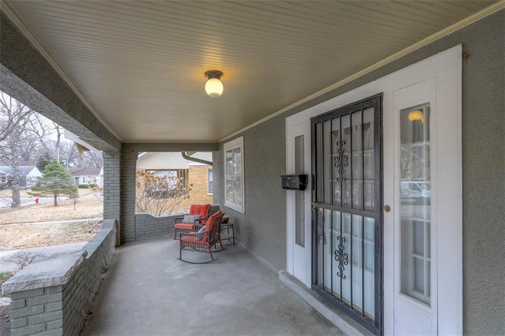1109 W 75th Terrace — photo 4