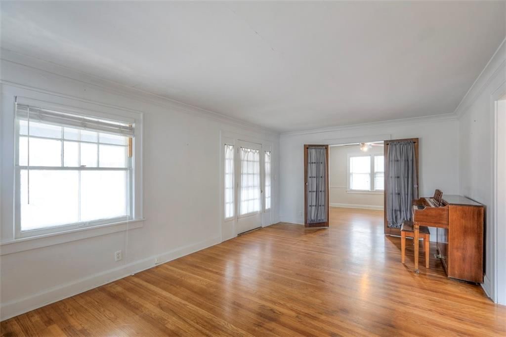 1109 W 75th Terrace — photo 6