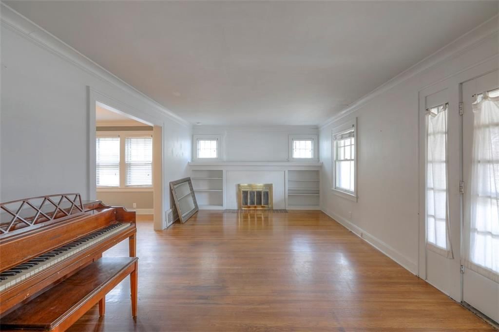 1109 W 75th Terrace — photo 8