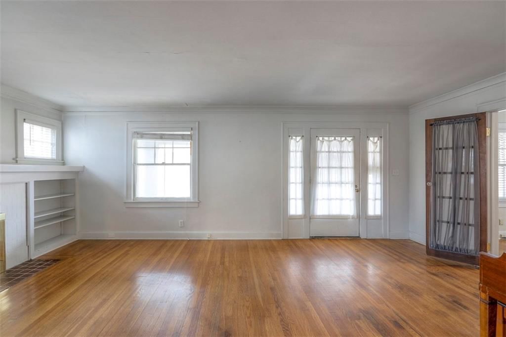 1109 W 75th Terrace — photo 9