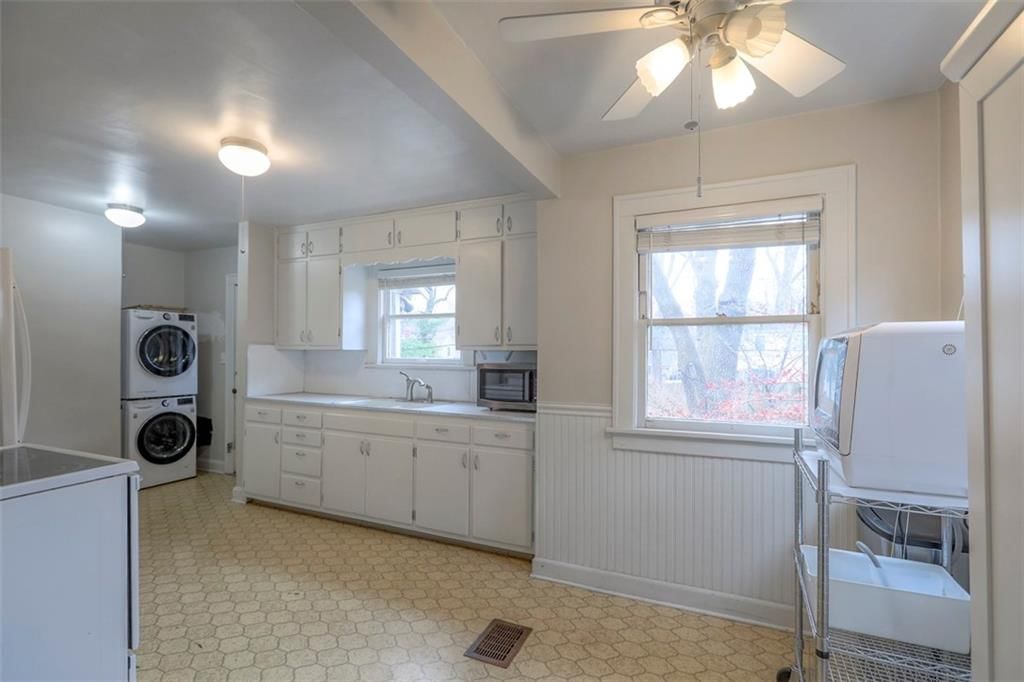 1109 W 75th Terrace — photo 14