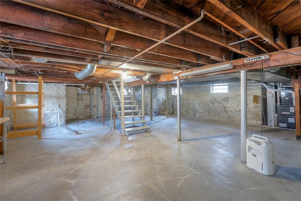 1109 W 75th Terrace — photo 31