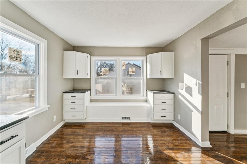 4456 N Bellefontaine Avenue — photo 9