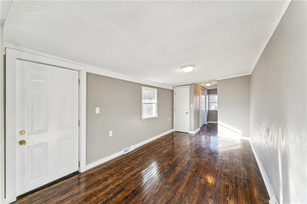 4456 N Bellefontaine Avenue — photo 10