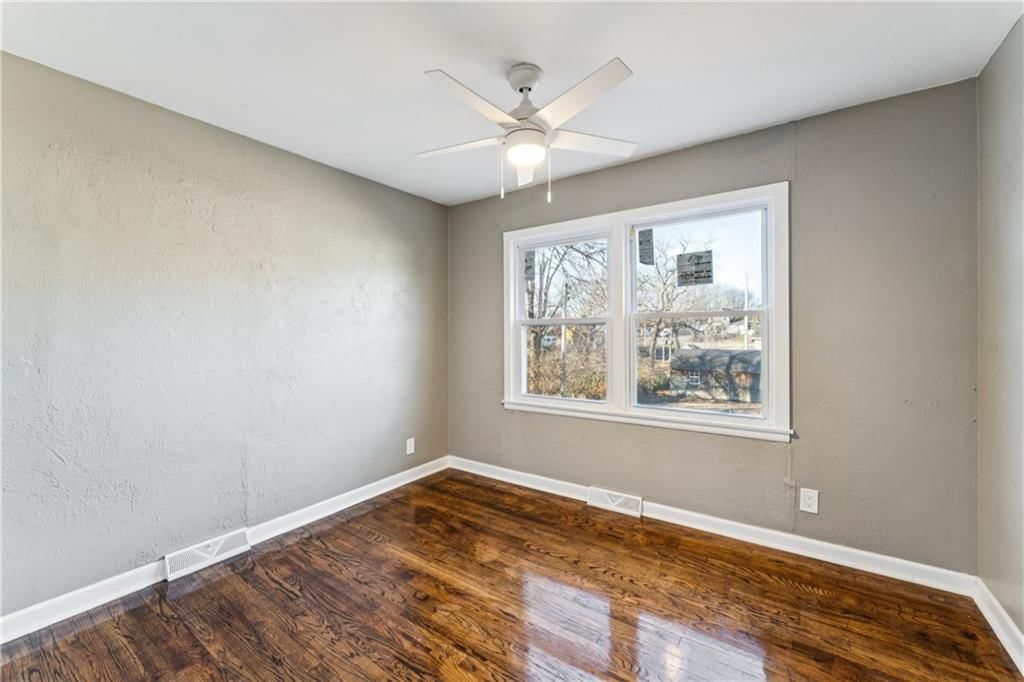 4456 N Bellefontaine Avenue — photo 25
