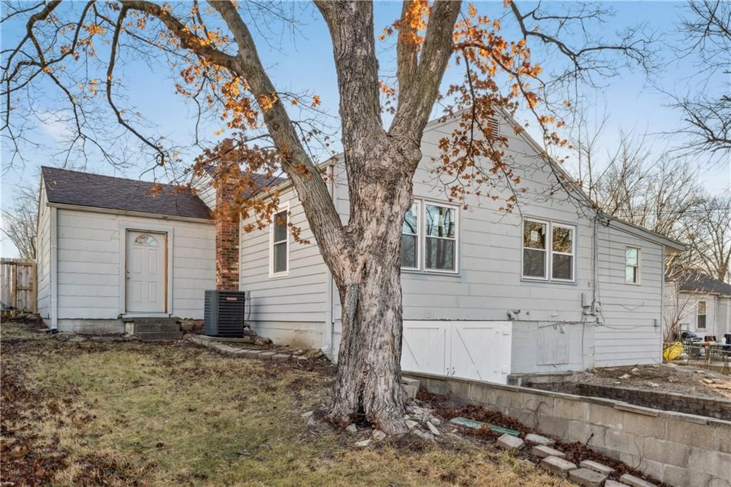 4456 N Bellefontaine Avenue — photo 35