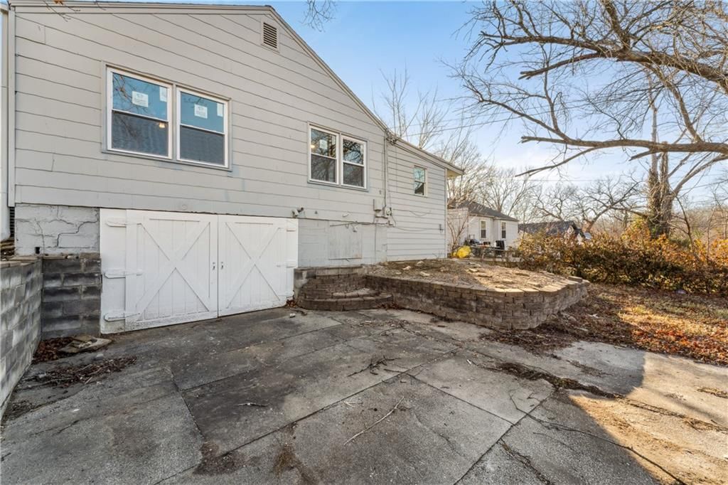 4456 N Bellefontaine Avenue — photo 38