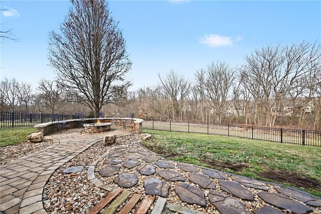 604 Indian Trail Court — photo 37