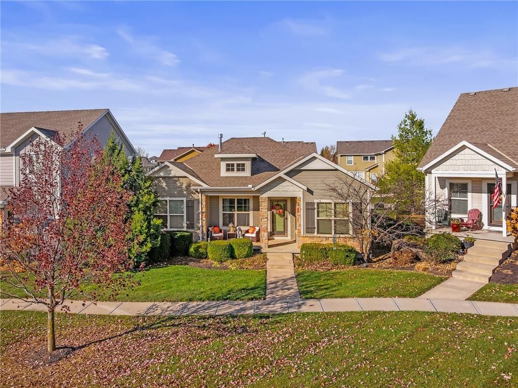 16883 W 164th Place, Olathe, KS