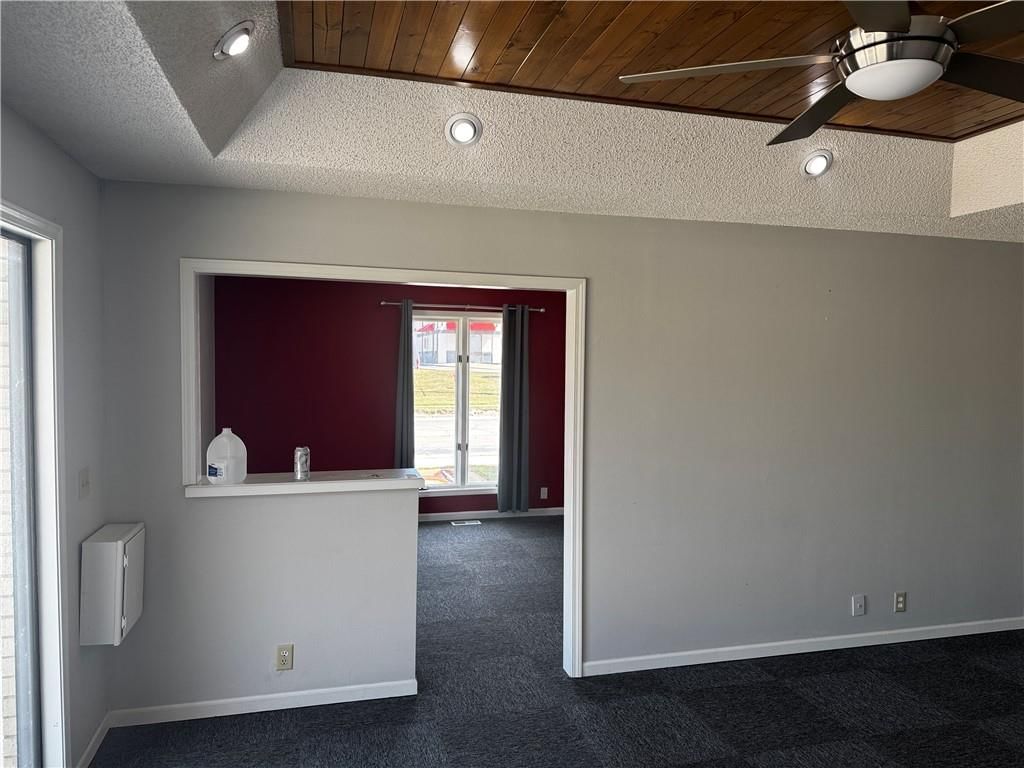 506 N Maguire Street — photo 5