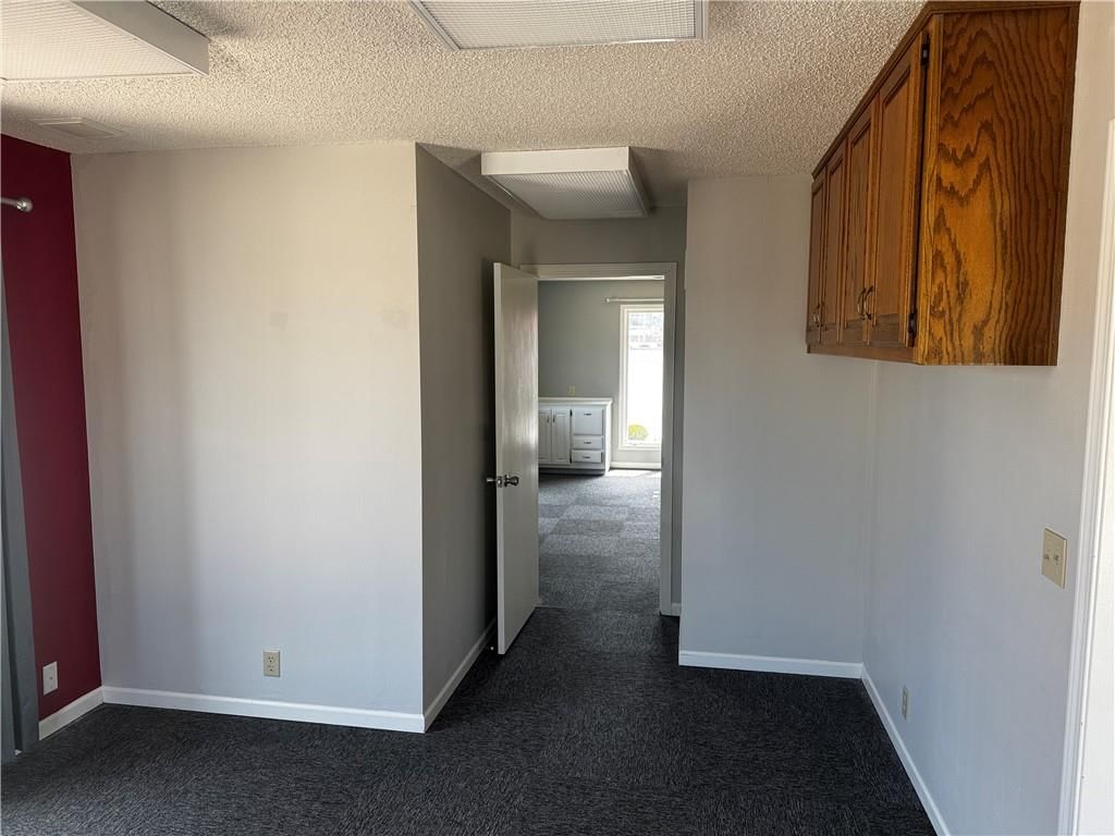 506 N Maguire Street — photo 6
