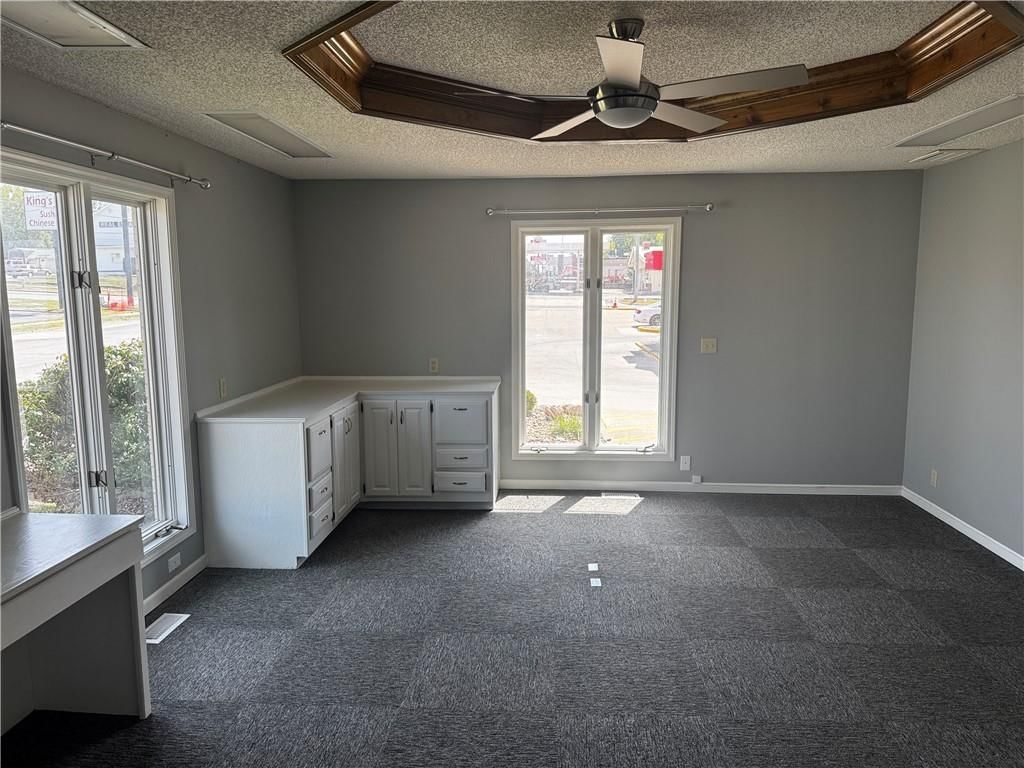 506 N Maguire Street — photo 7