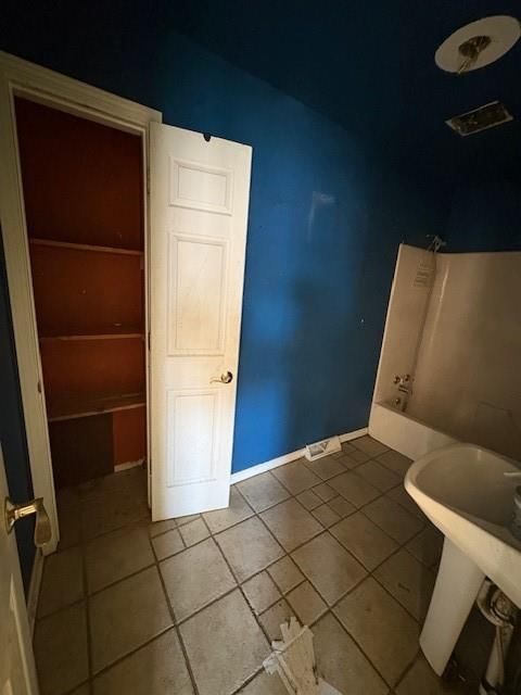 502 W Walnut Street — photo 9