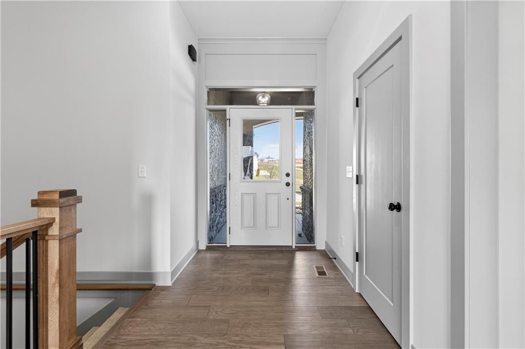 2704 NE Amanda Lane — photo 3