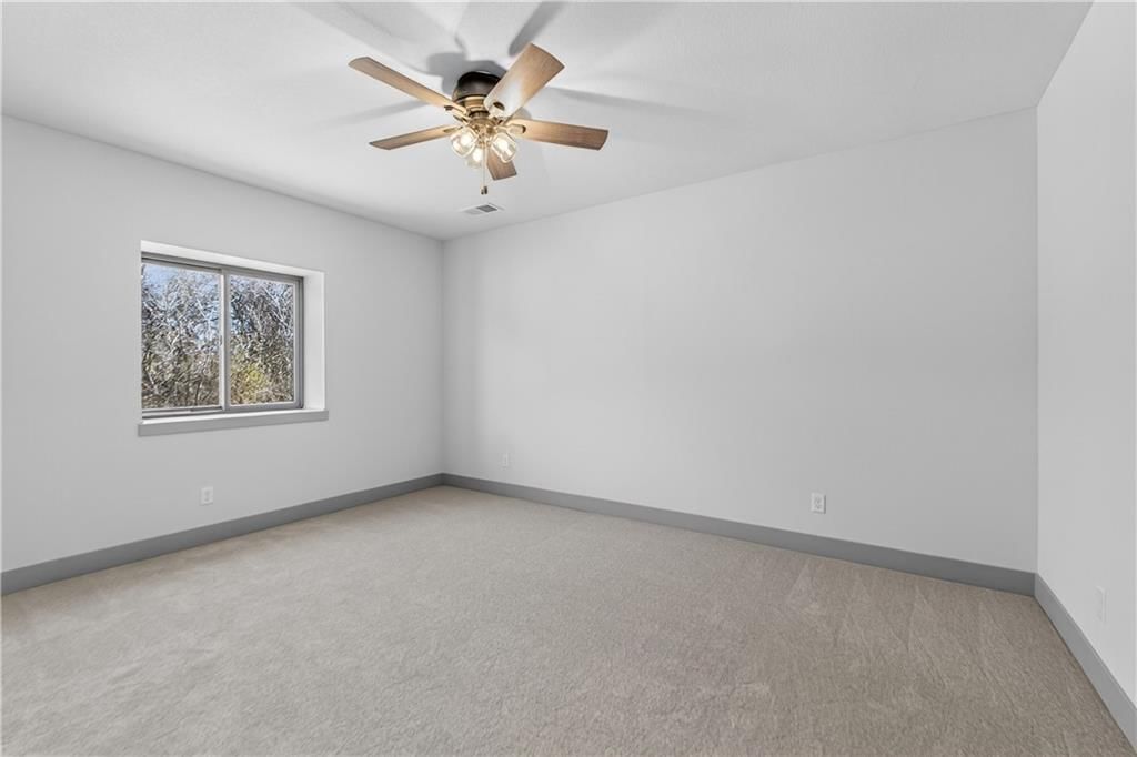 2704 NE Amanda Lane — photo 50