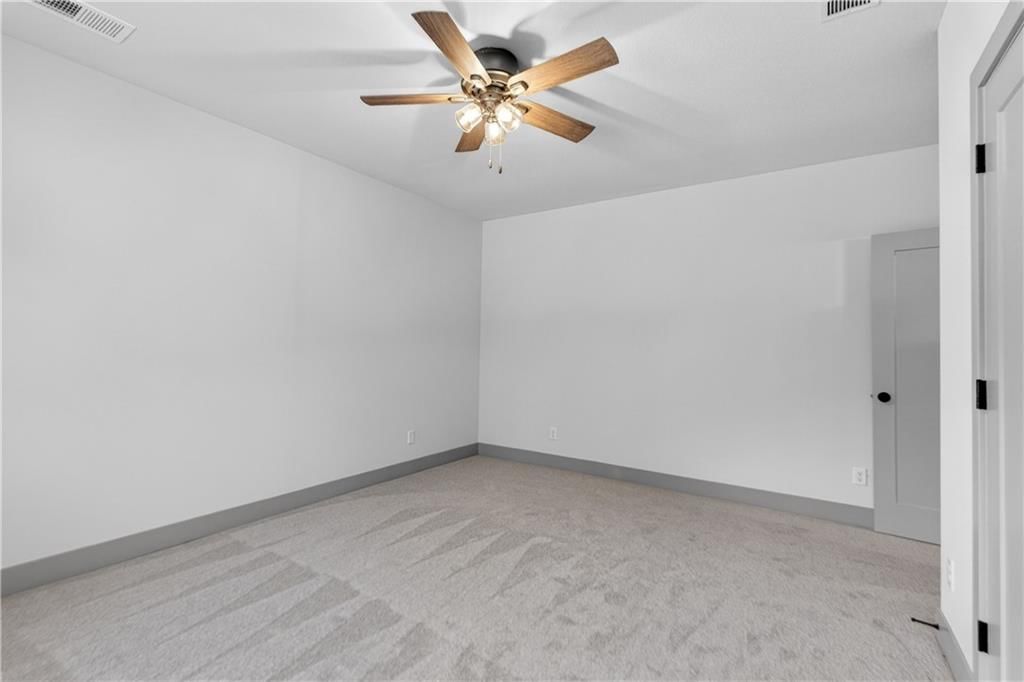 2704 NE Amanda Lane — photo 51