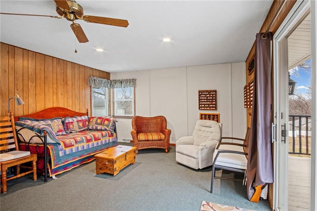 1019 Price Boulevard — photo 14