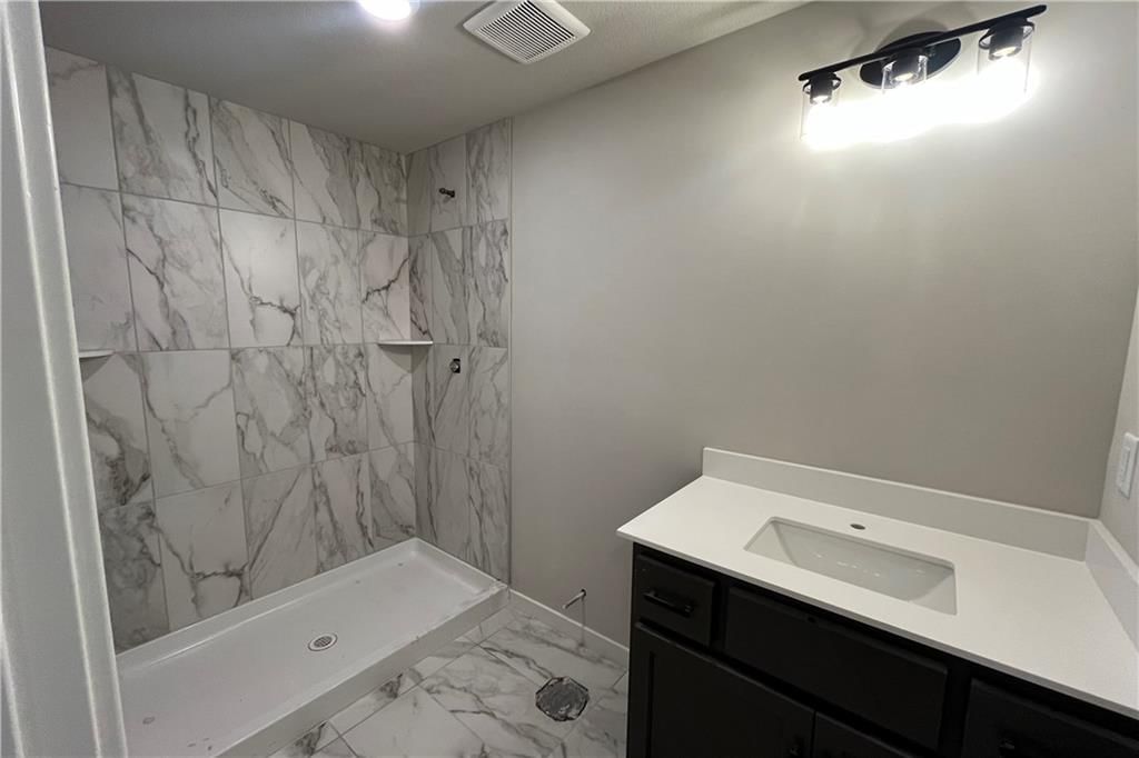 2616 NE Woodland Oak Drive — photo 21