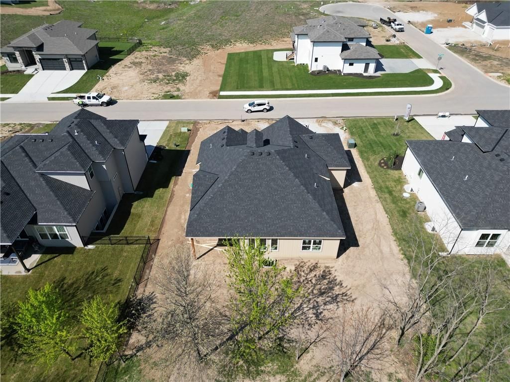 2616 NE Woodland Oak Drive — photo 29