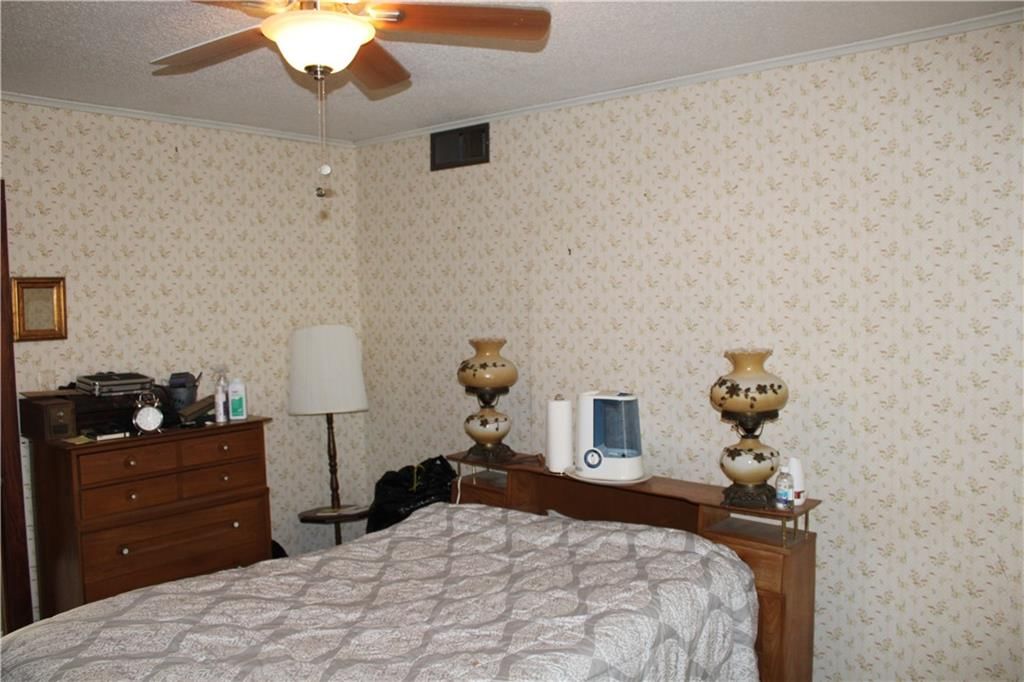 302 N Military Street — photo 10